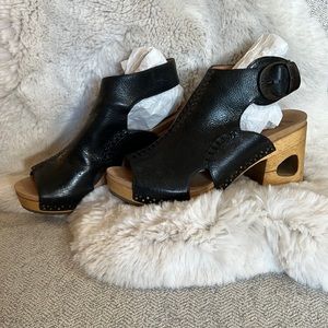 Dansko “made in Brazil artisan” wedge, platform heel sandals size 40.